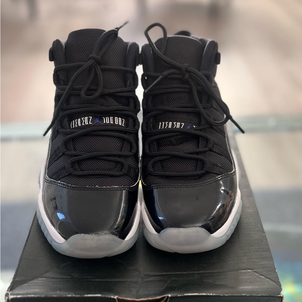 Retro 11 Space Jams